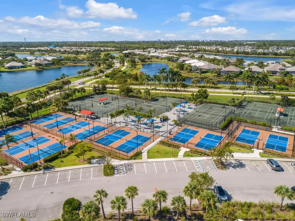 6478 Warwick Avenue Naples FL 34113
