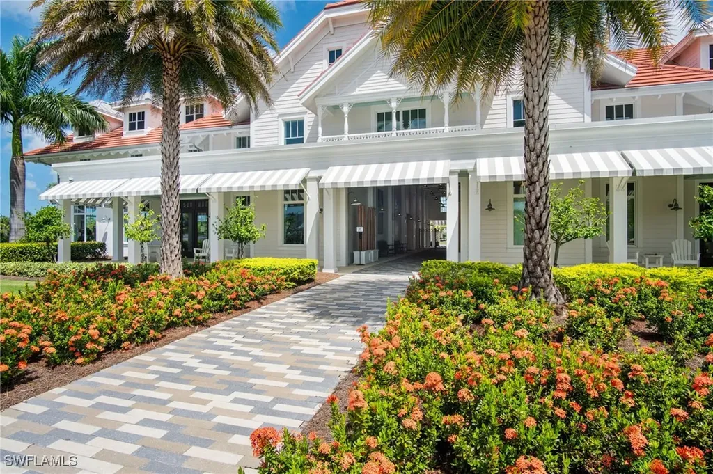 6478 Warwick Avenue Naples FL 34113