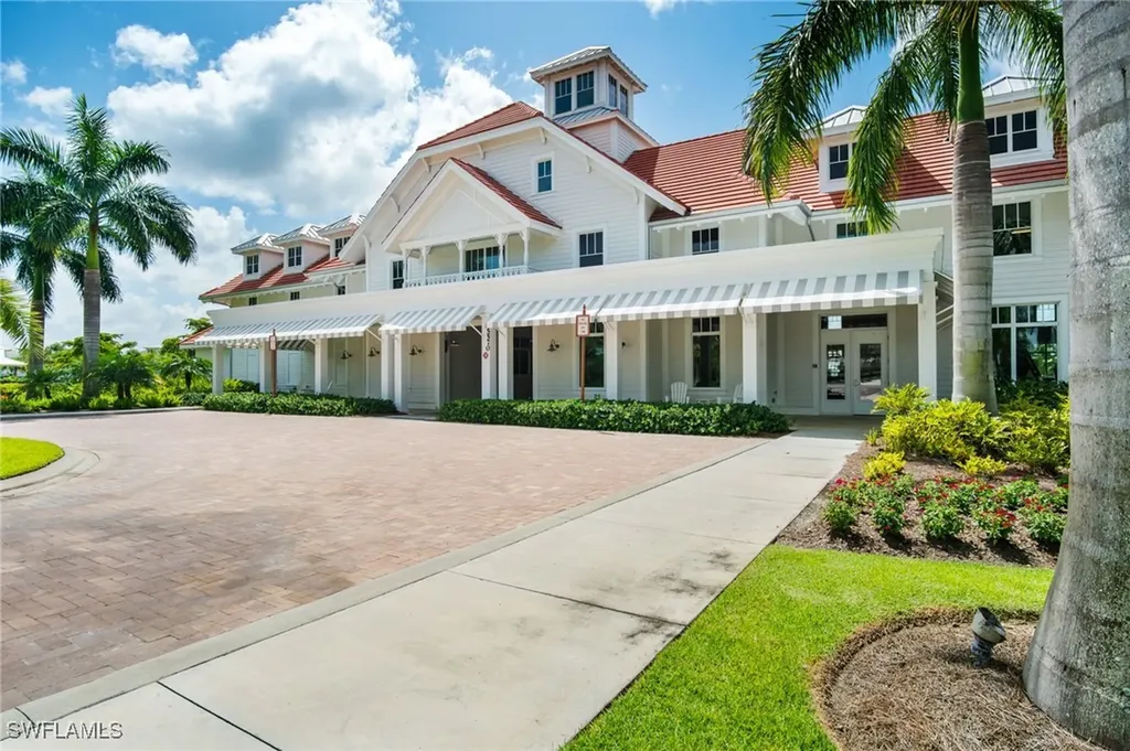 6478 Warwick Avenue Naples FL 34113