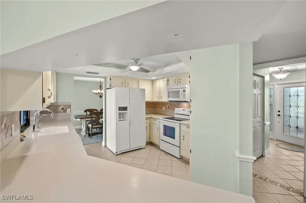 3703 SE 15th Avenue Cape Coral FL 33904