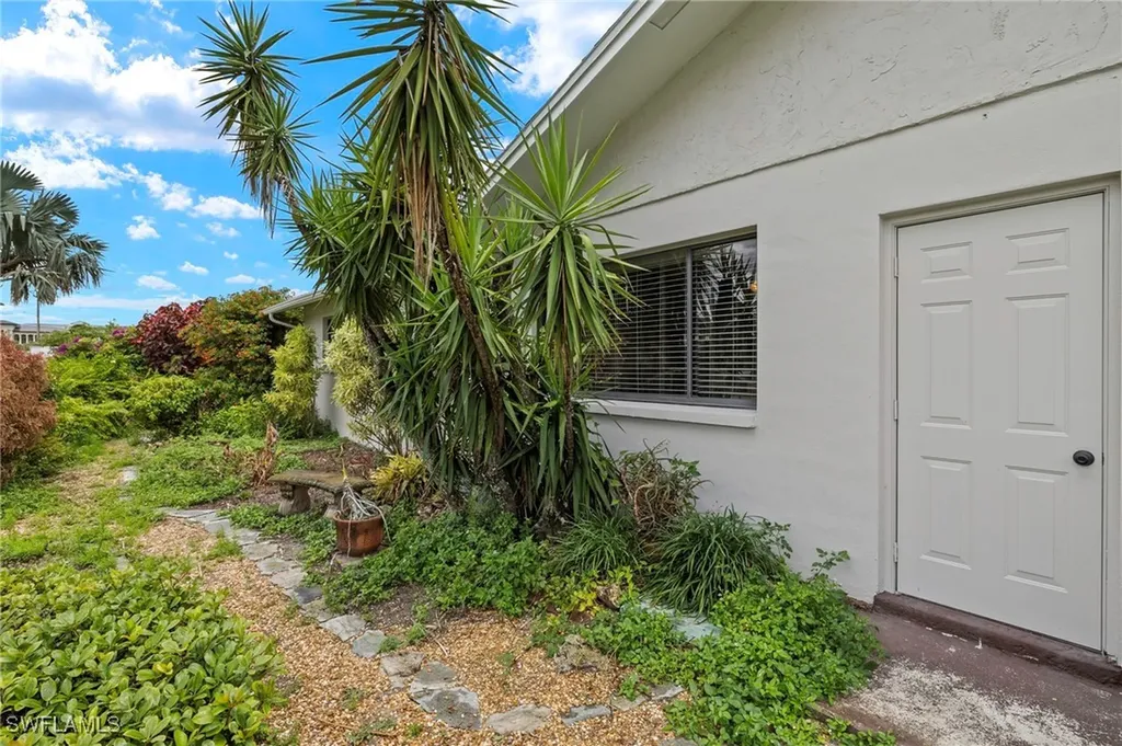 3703 SE 15th Avenue Cape Coral FL 33904