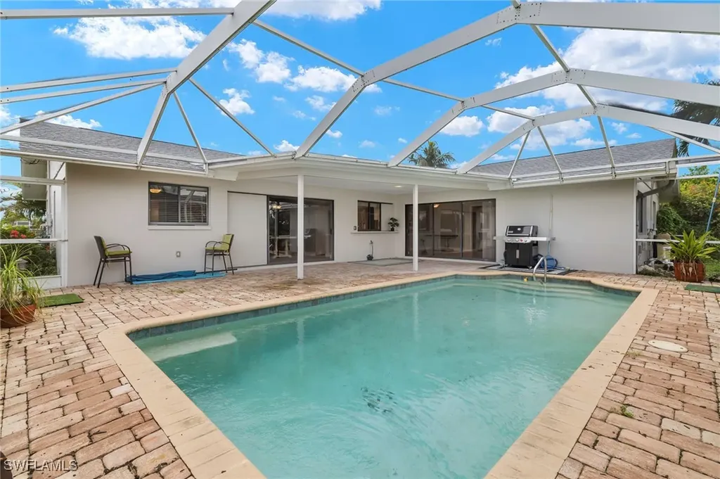 3703 SE 15th Avenue Cape Coral FL 33904