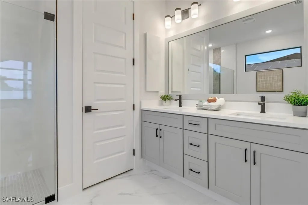 310 NW 14th Street Cape Coral FL 33993