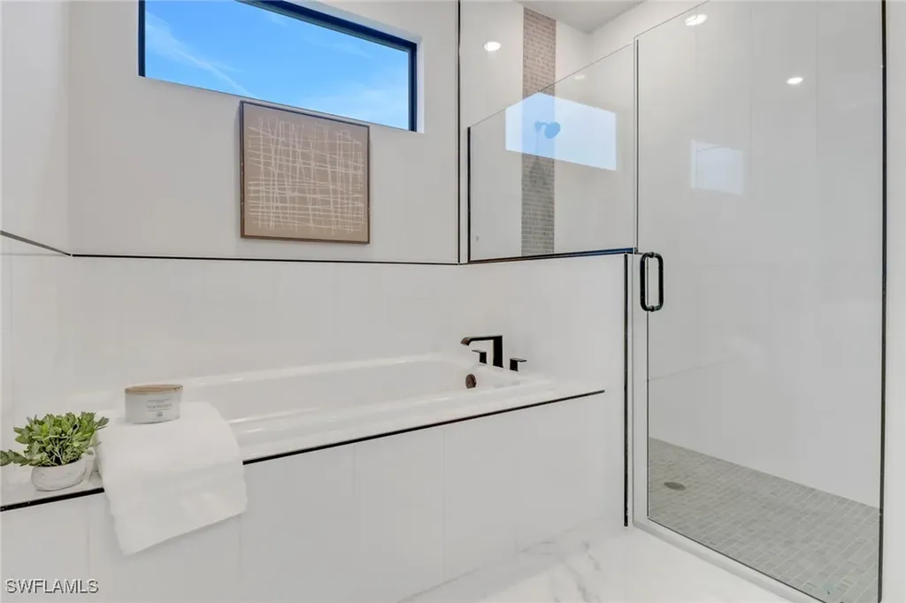 310 NW 14th Street Cape Coral FL 33993