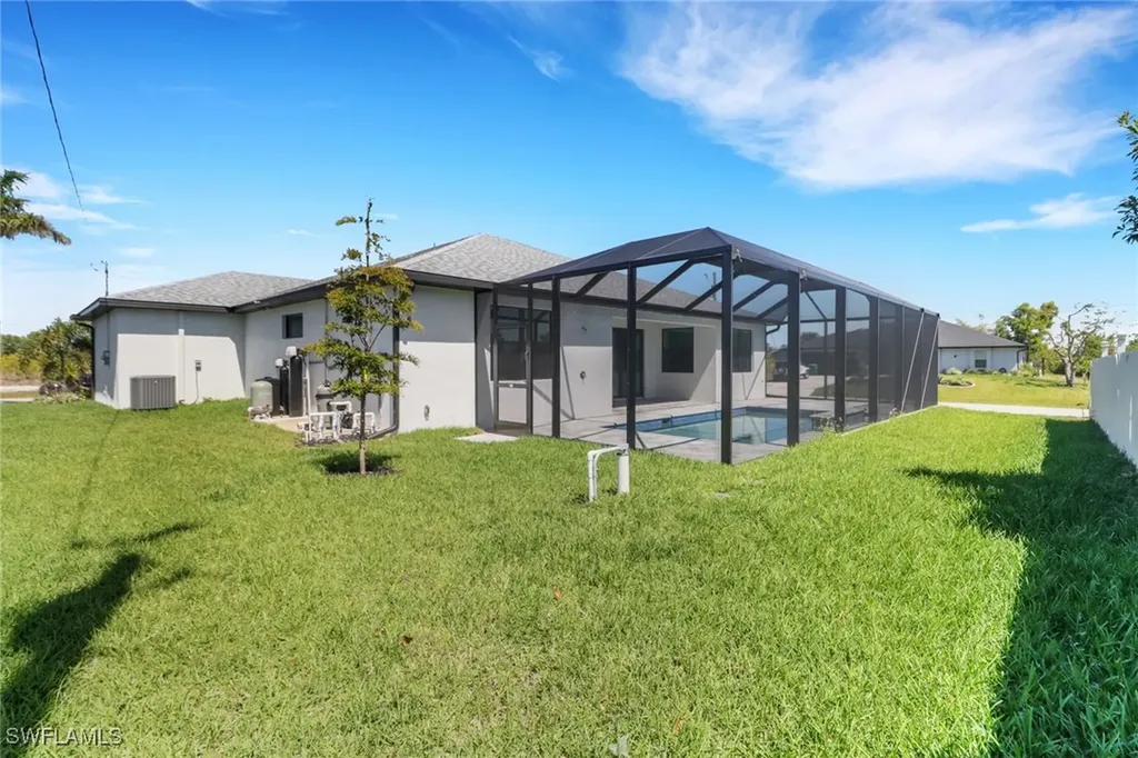 310 NW 14th Street Cape Coral FL 33993