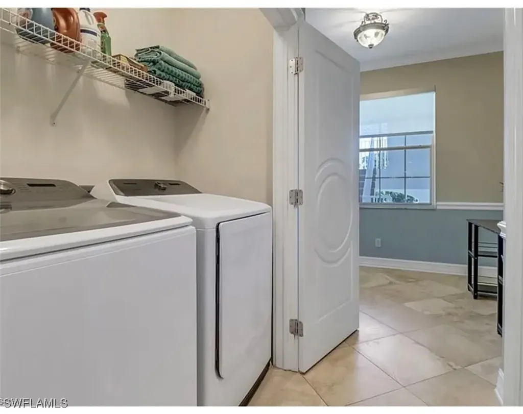 4650 Yacht Harbor Drive Naples FL 34112