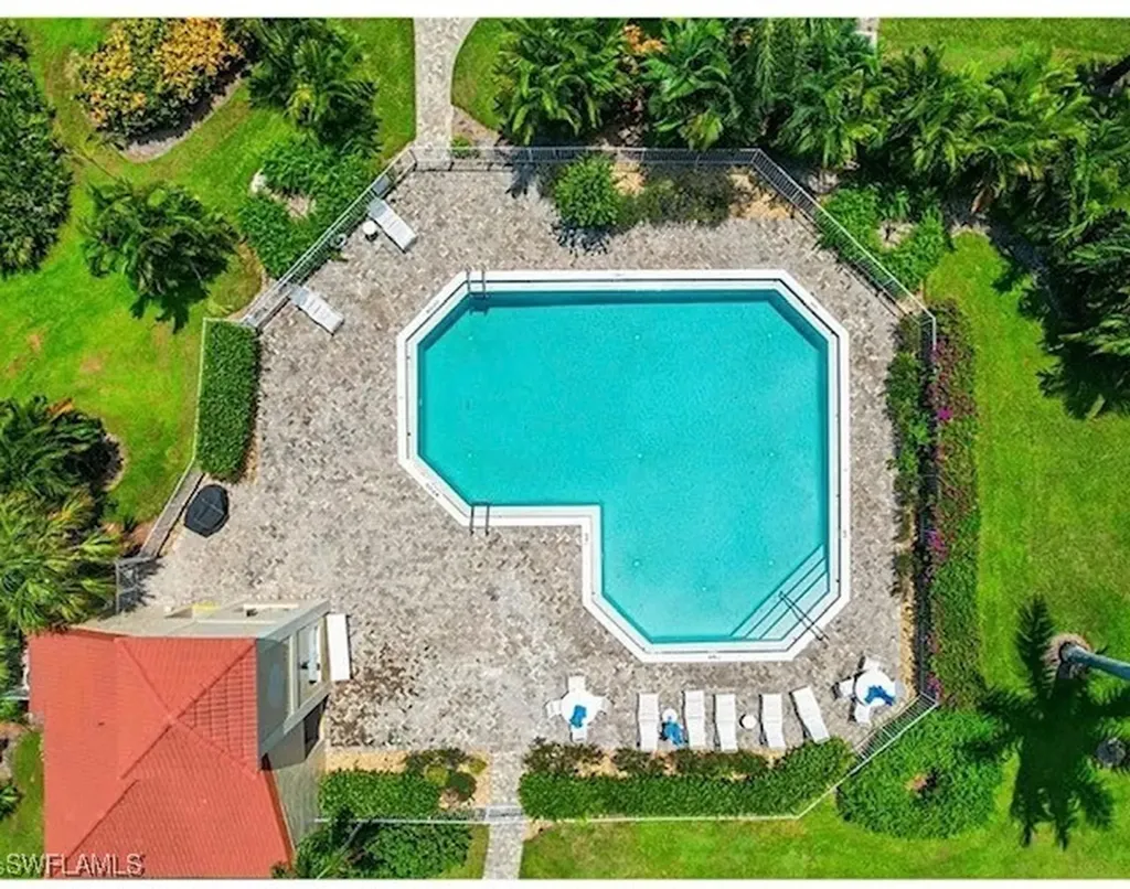 4650 Yacht Harbor Drive Naples FL 34112