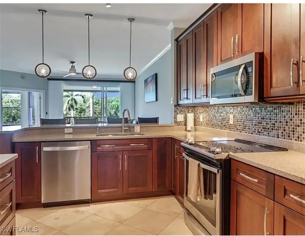 4650 Yacht Harbor Drive Naples FL 34112