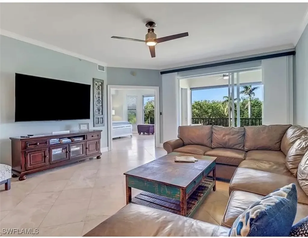 4650 Yacht Harbor Drive Naples FL 34112