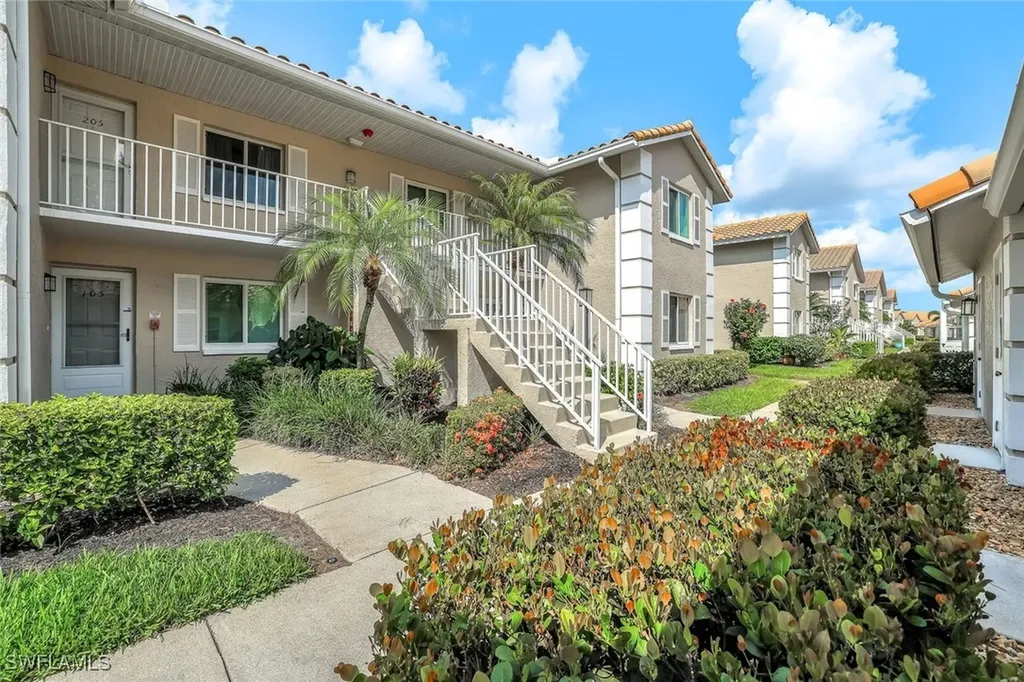 5932 Cranbrook Way Naples FL 34112
