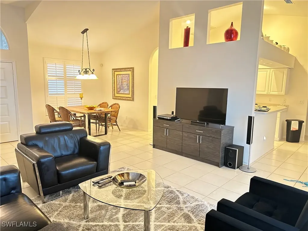 930 Marble Drive Naples FL 34104