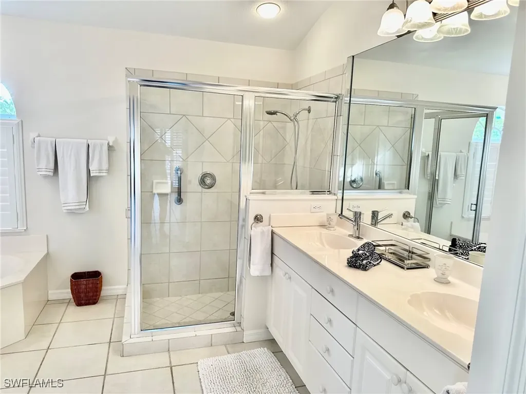 930 Marble Drive Naples FL 34104