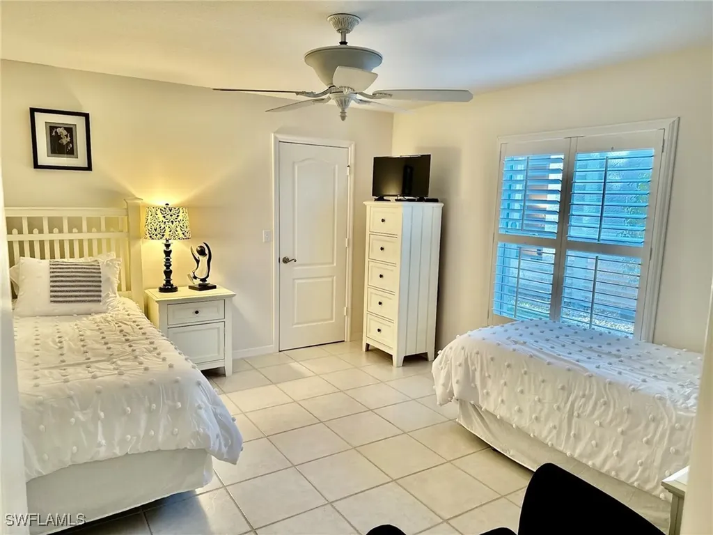 930 Marble Drive Naples FL 34104