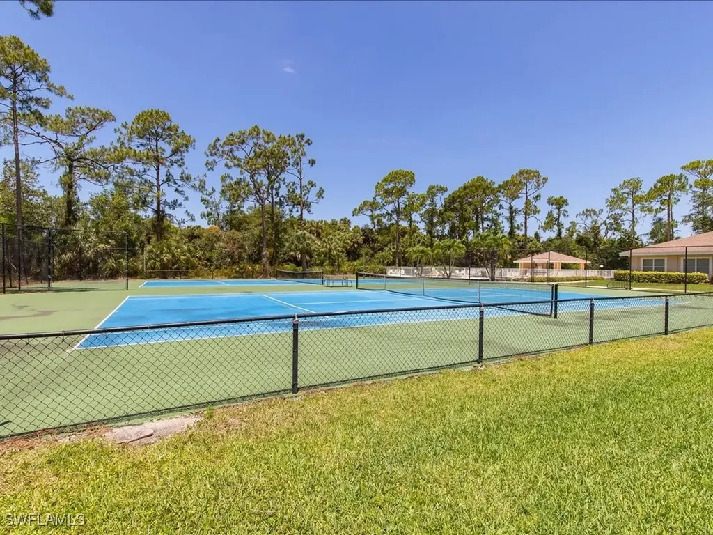 930 Marble Drive Naples FL 34104
