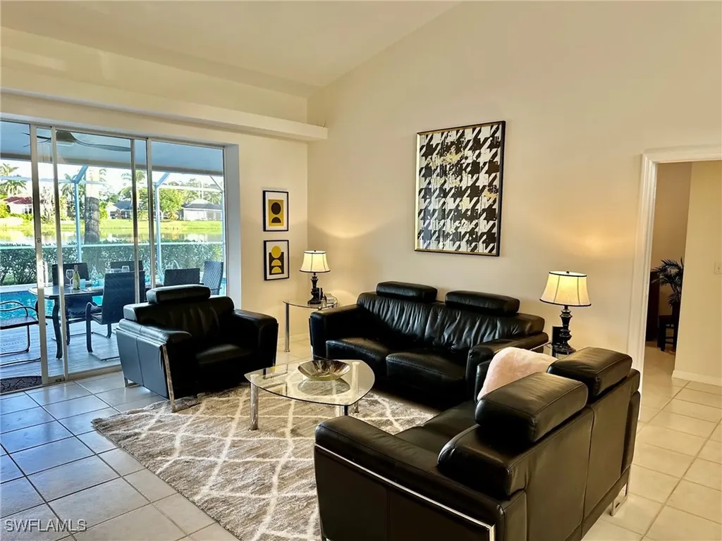 930 Marble Drive Naples FL 34104