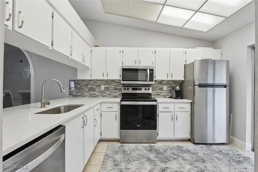 3410 Frosty Way Naples FL 34112