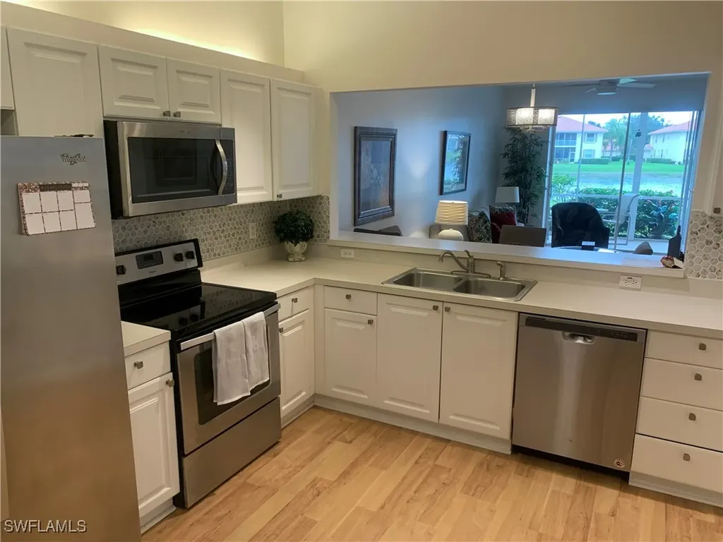 230 Robin Hood Circle Naples FL 34104