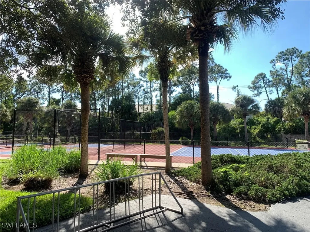 230 Robin Hood Circle Naples FL 34104