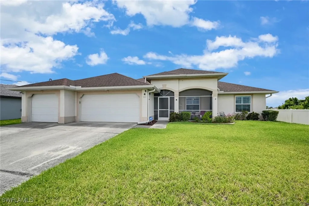 2703 NE Juanita Place Cape Coral FL 33909