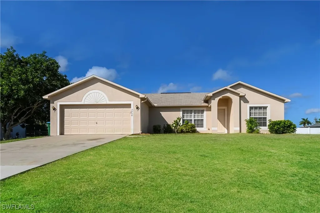 2908 SW 16th Place Cape Coral FL 33914