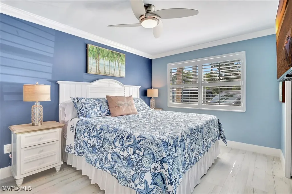 1295 Gulf Shore Boulevard S Naples FL 34102