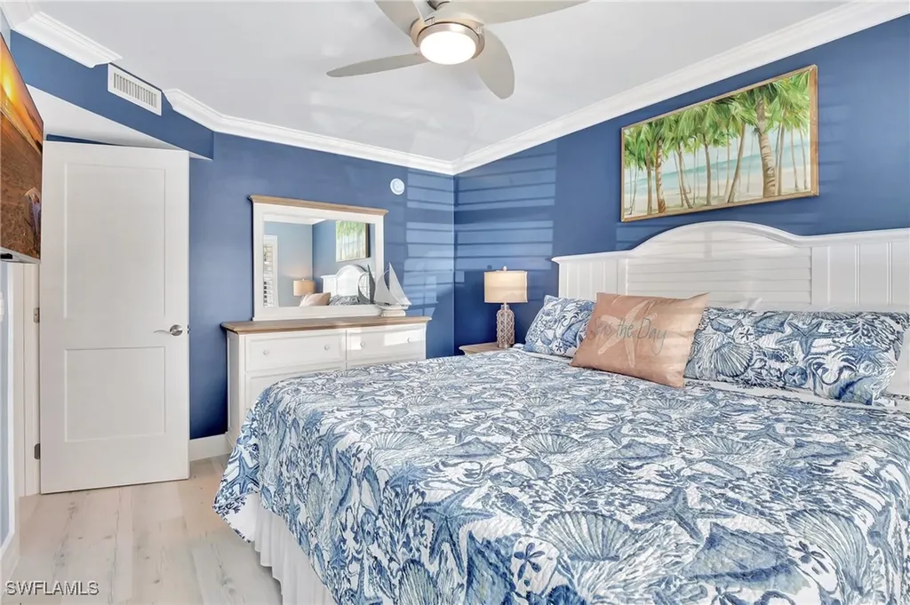 1295 Gulf Shore Boulevard S Naples FL 34102