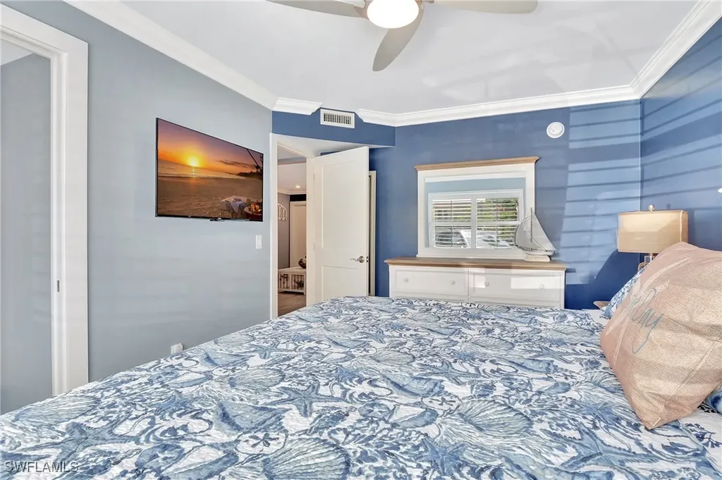 1295 Gulf Shore Boulevard S Naples FL 34102