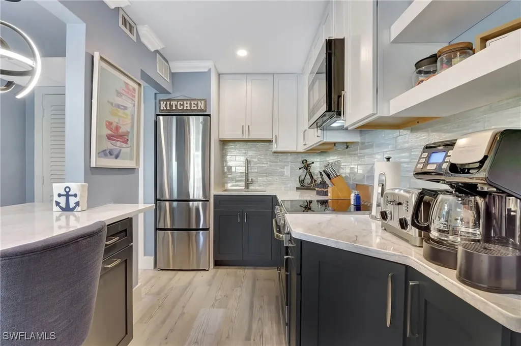 1295 Gulf Shore Boulevard S Naples FL 34102