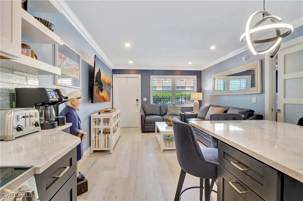 1295 Gulf Shore Boulevard S Naples FL 34102