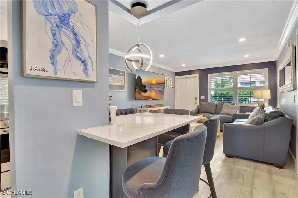 1295 Gulf Shore Boulevard S Naples FL 34102