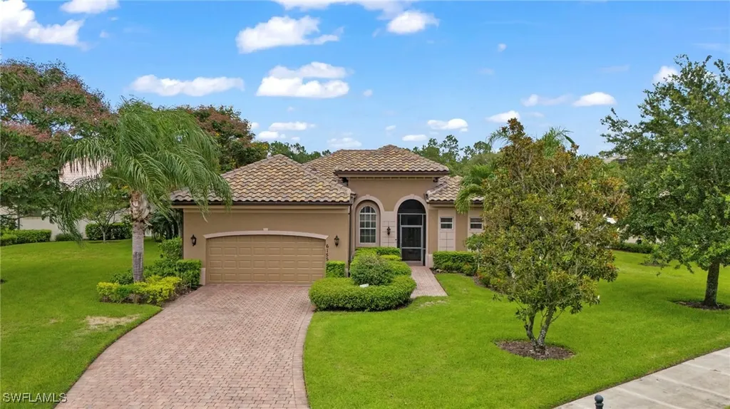 6155 Dogleg Drive Naples FL 34113