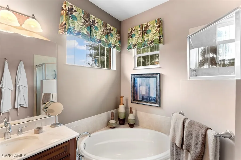 6155 Dogleg Drive Naples FL 34113