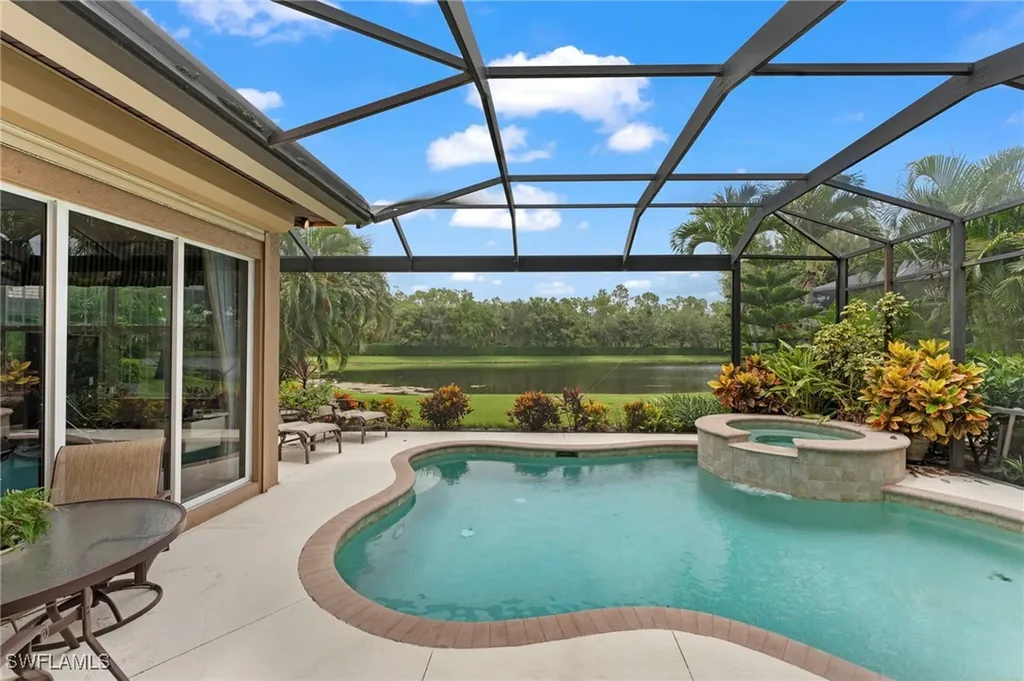 6155 Dogleg Drive Naples FL 34113