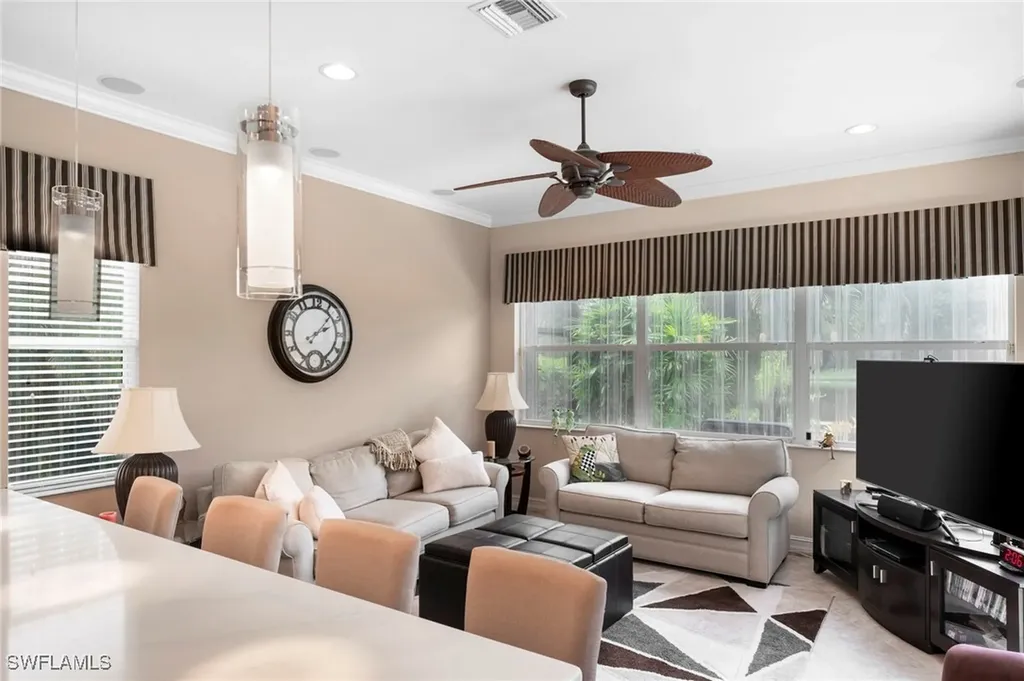 6155 Dogleg Drive Naples FL 34113