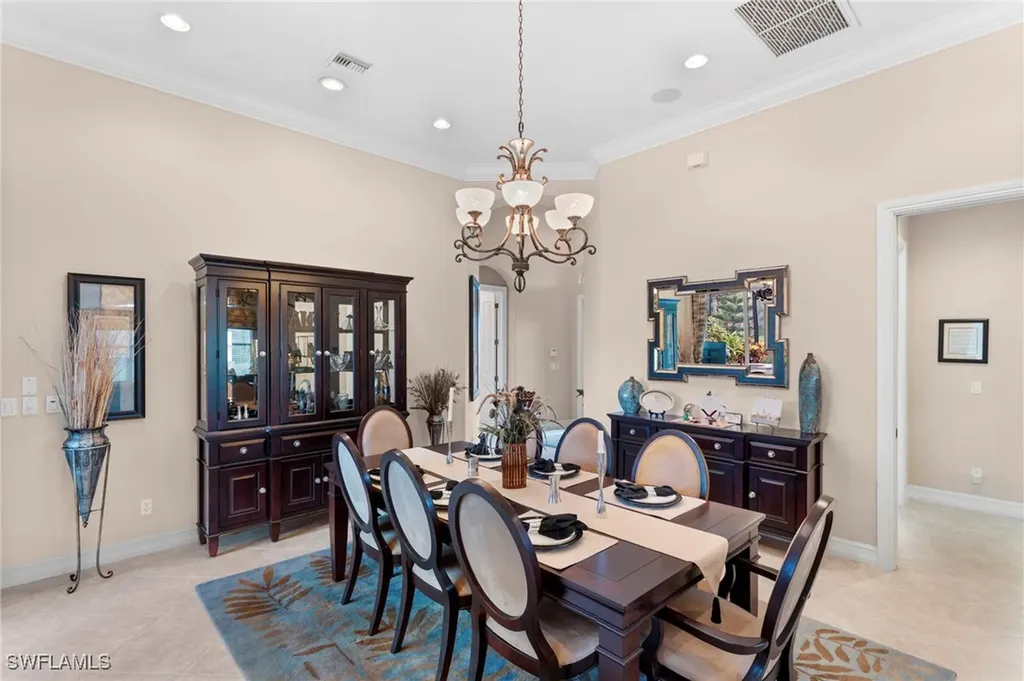 6155 Dogleg Drive Naples FL 34113