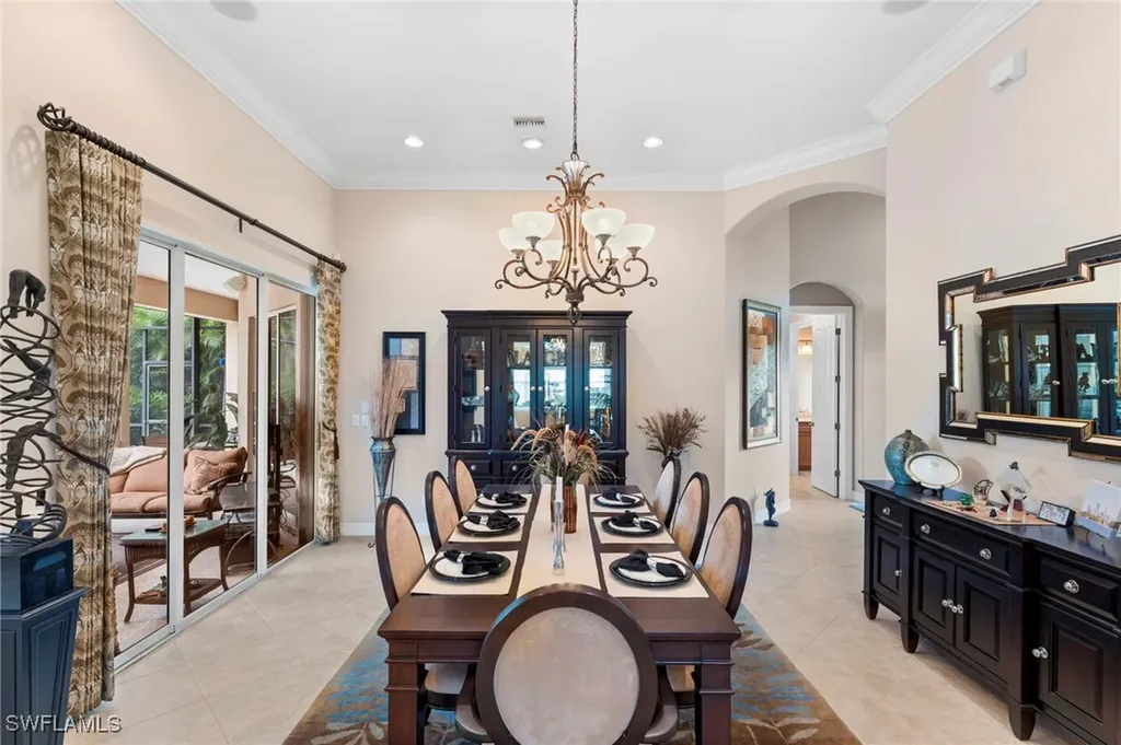 6155 Dogleg Drive Naples FL 34113