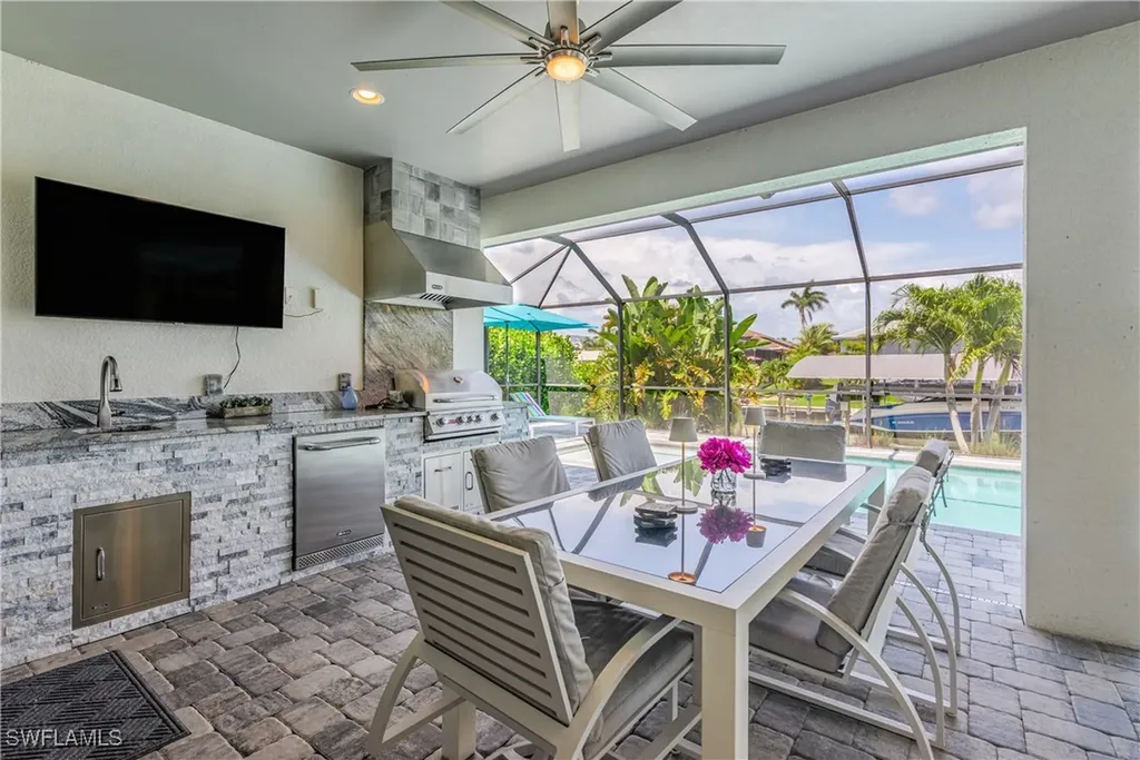 5227 Tamiami Court Cape Coral FL 33904