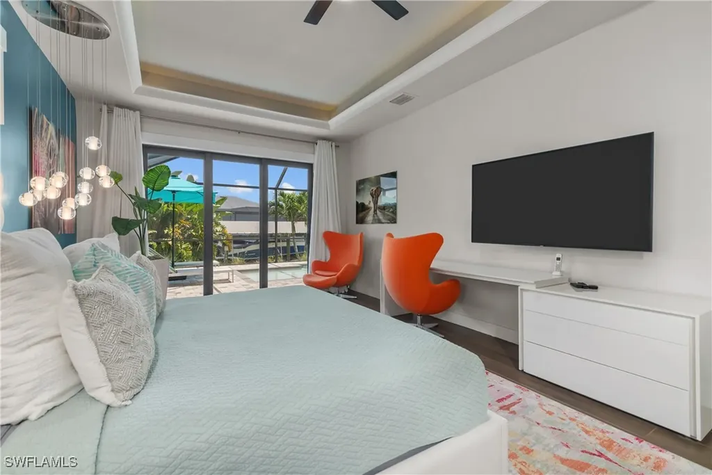 5227 Tamiami Court Cape Coral FL 33904