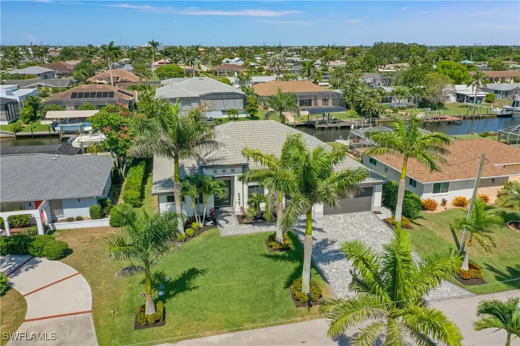 5227 Tamiami Court Cape Coral FL 33904