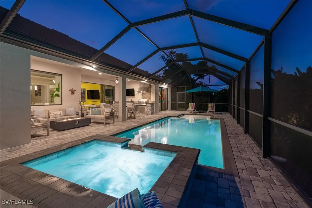 5227 Tamiami Court Cape Coral FL 33904