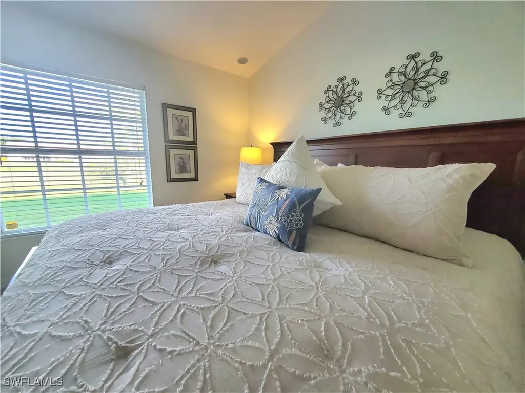 992 Marblehead Drive Naples FL 34104