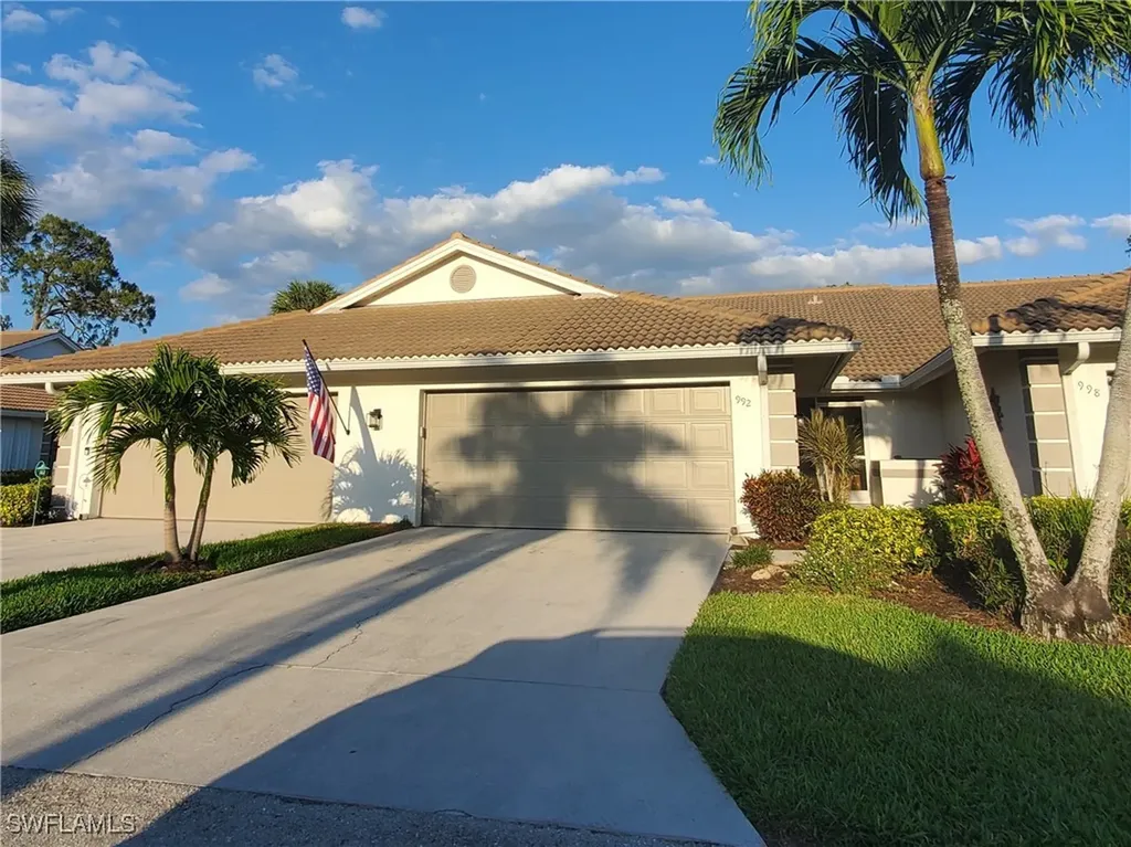 992 Marblehead Drive Naples FL 34104