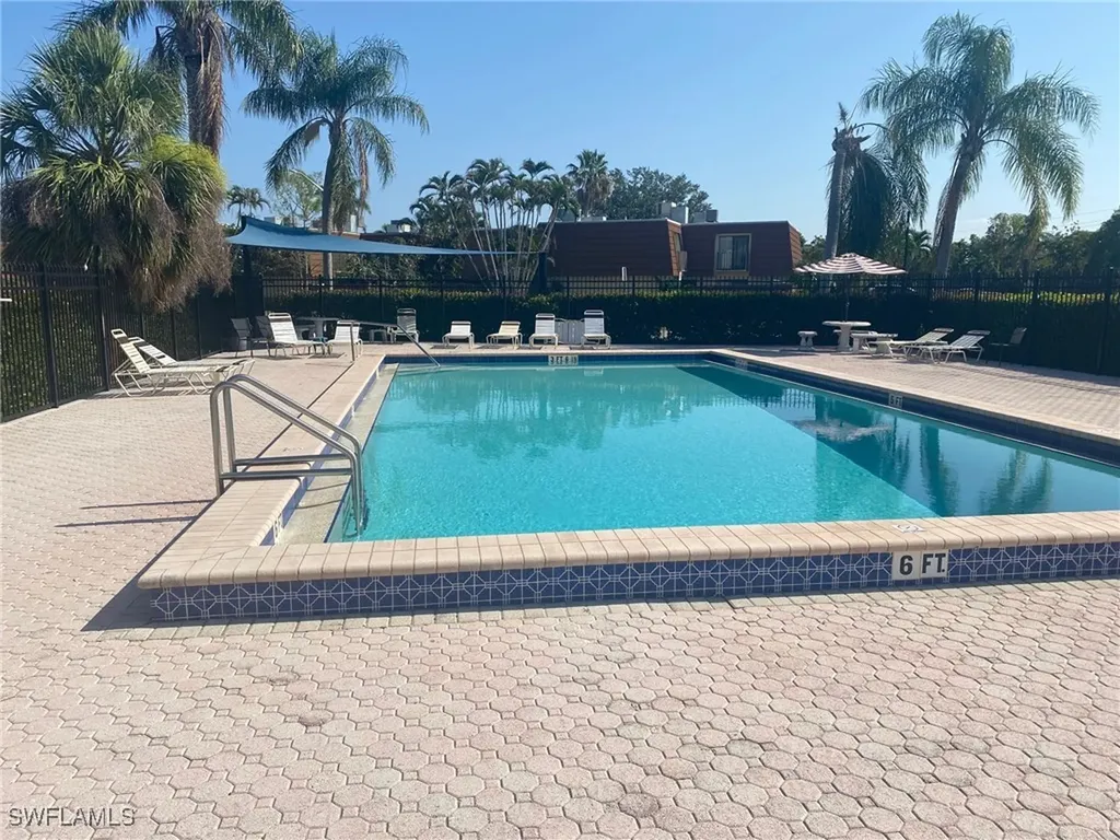 5239 Cedarbend Drive Fort Myers FL 33919
