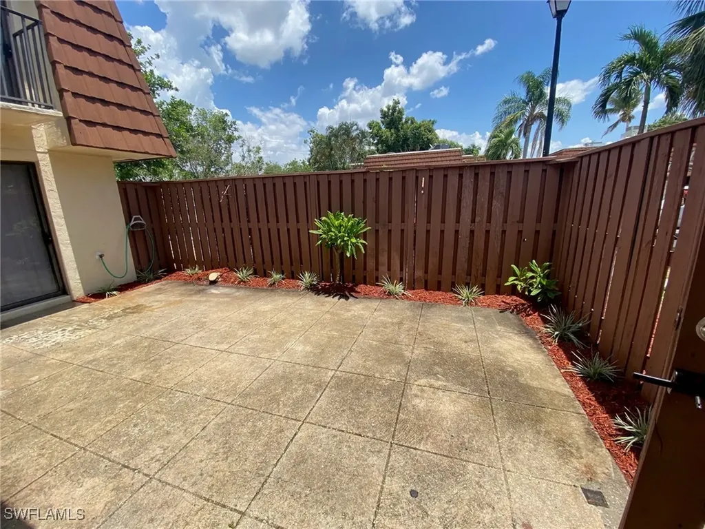 5239 Cedarbend Drive Fort Myers FL 33919