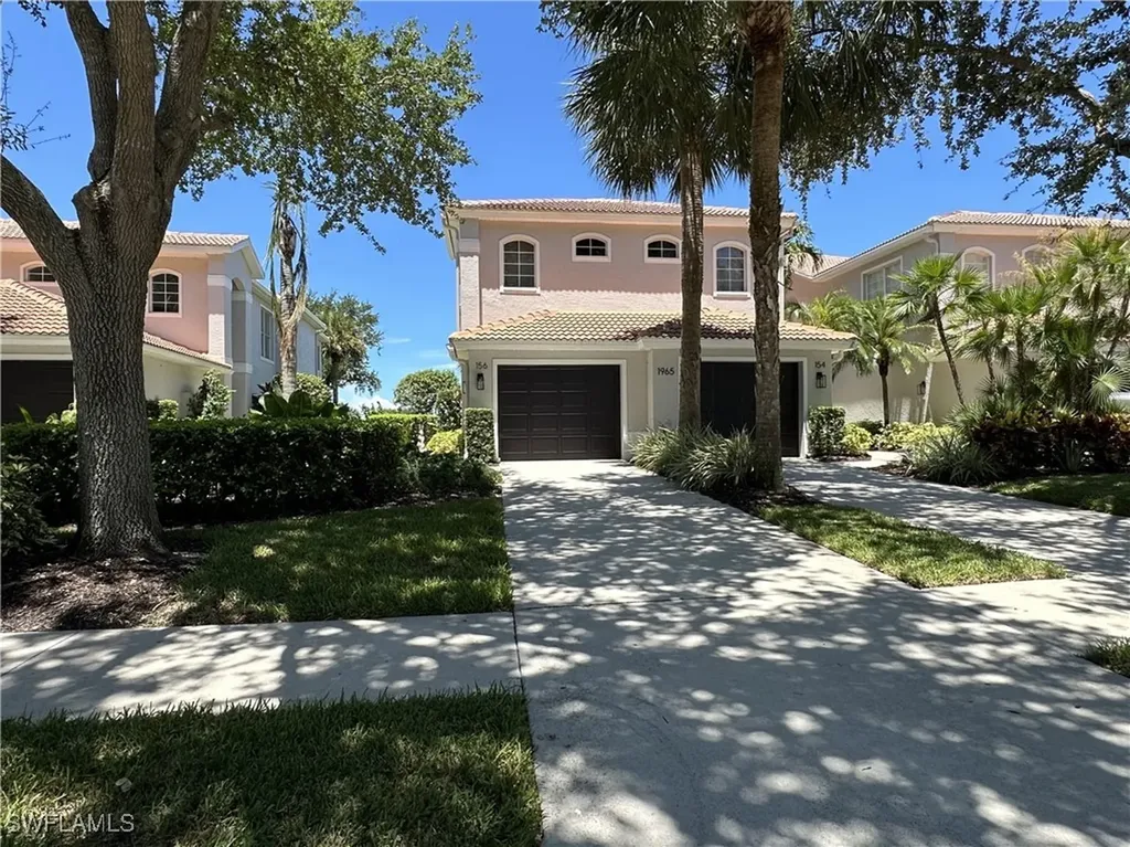 1965 Crestview Way Naples FL 34119