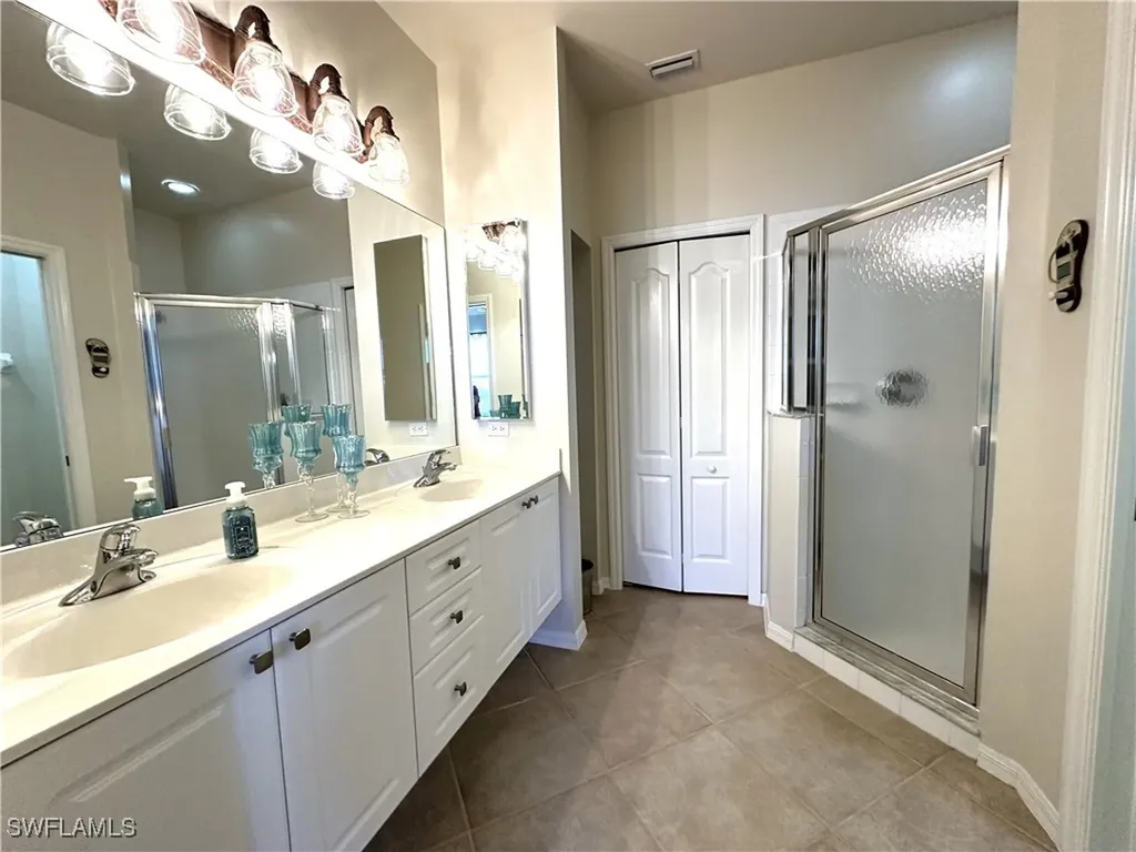 1965 Crestview Way Naples FL 34119
