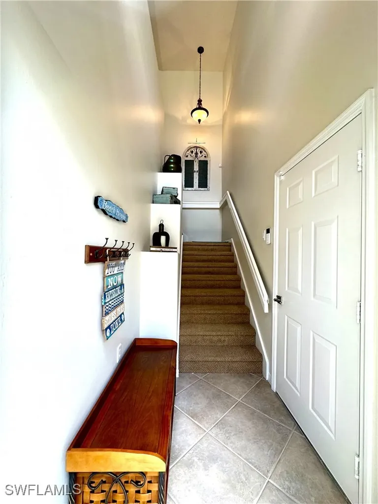 1965 Crestview Way Naples FL 34119