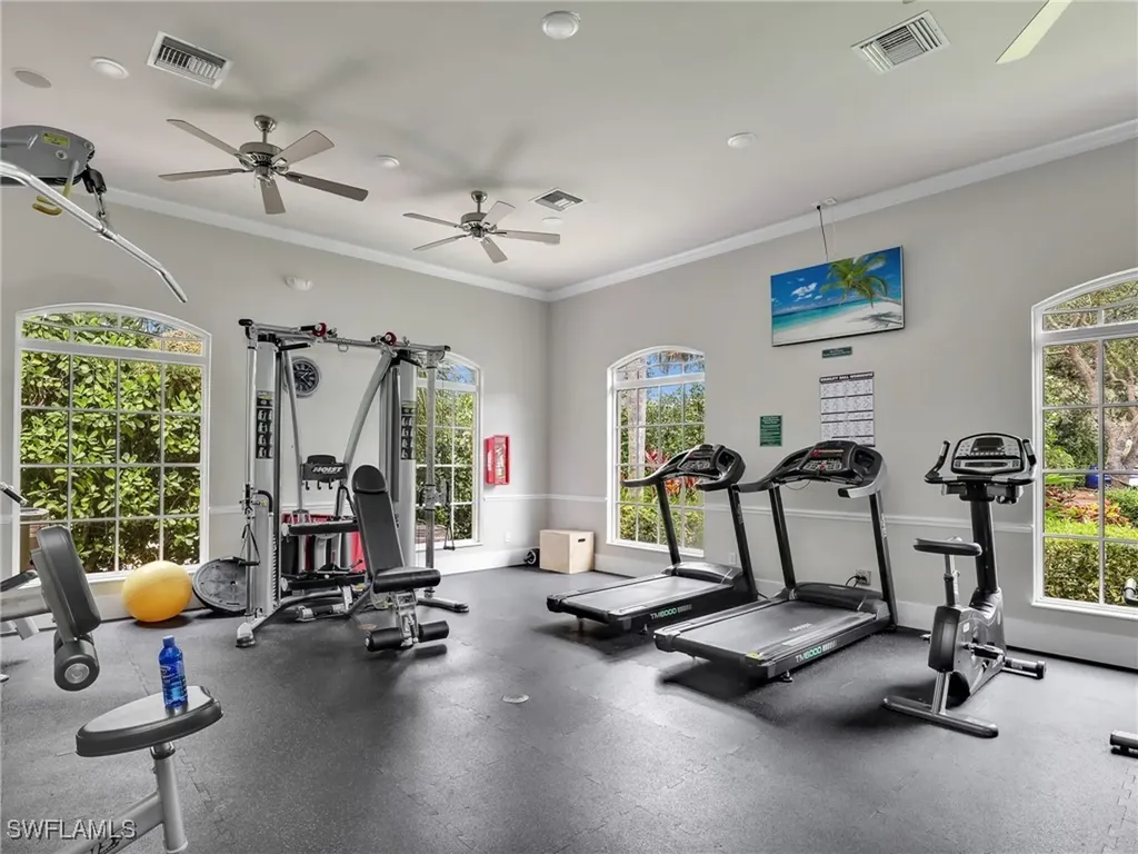 1965 Crestview Way Naples FL 34119