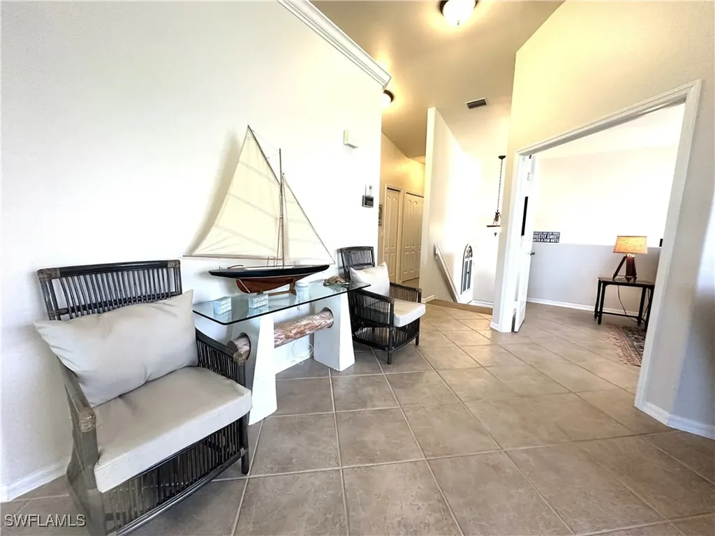 1965 Crestview Way Naples FL 34119