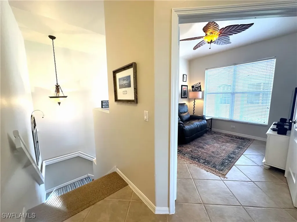 1965 Crestview Way Naples FL 34119